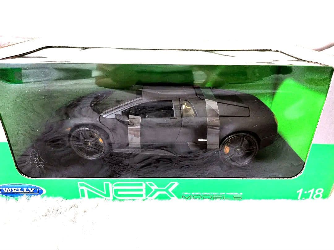 新品未開封ランボルギーニ エスパーダ 2003 1/18 マットブラック