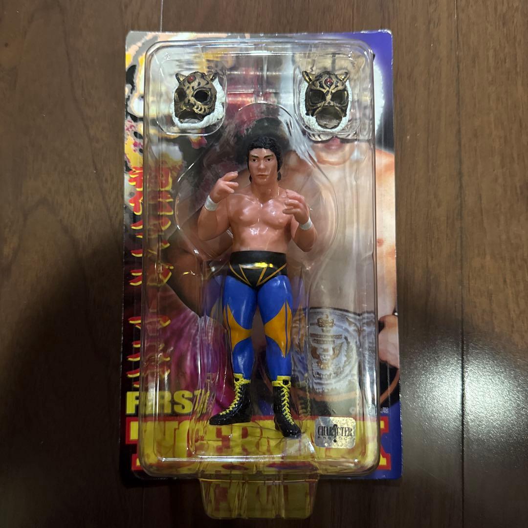 新品　初代タイガーマスク　フィギュア