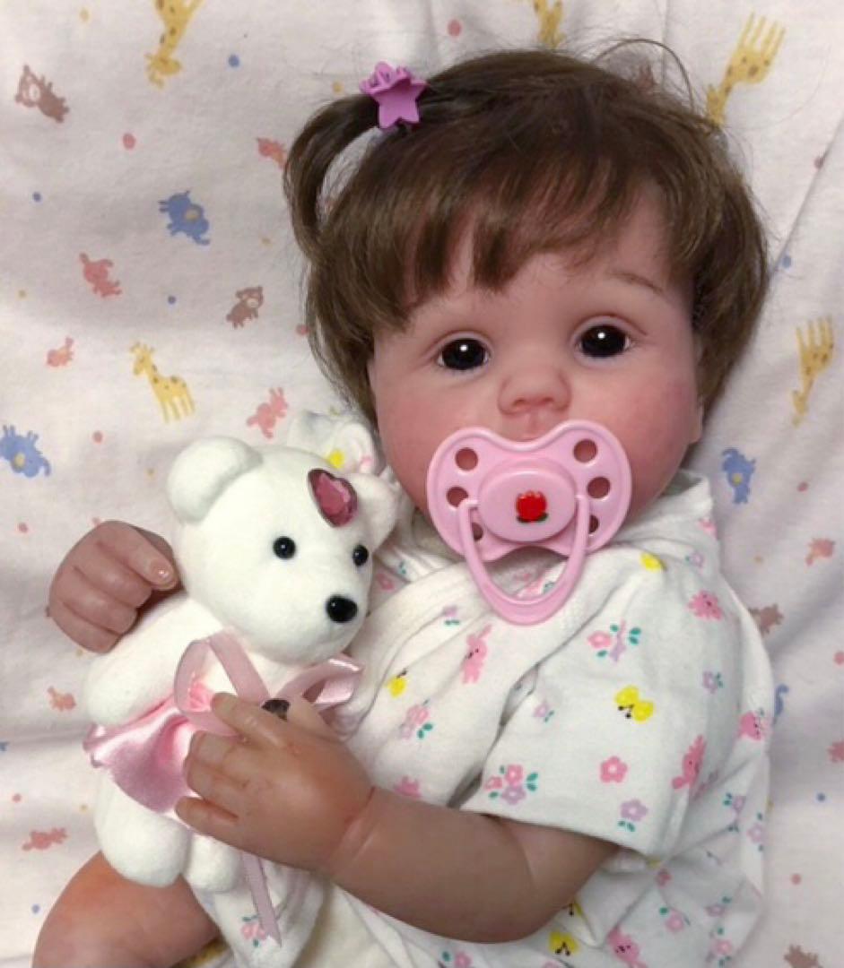 *・゜本日セール日です★゜・*:.つぶらな瞳のベビー　リボーンドール゜゜・*