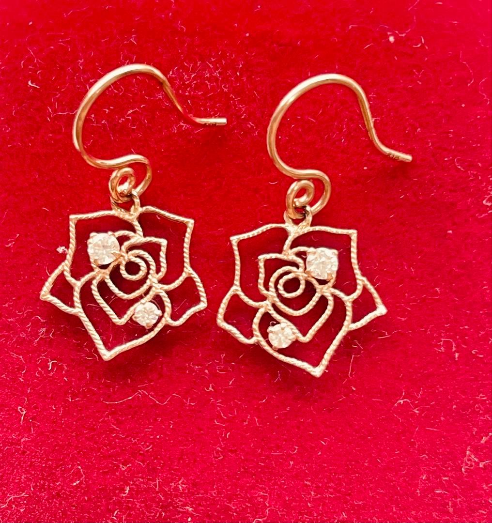 K18 バラデザイン ピアス(両耳用) ダイヤモンド付き　0480004E