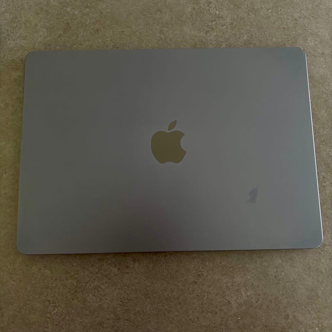 美品/M2/13インチ/MacBook Air/SSD256GB/メモリ8GB