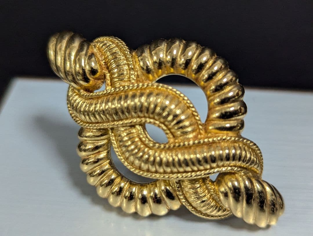 ☆希少☆　ChristianDior　ブローチ　ロープ