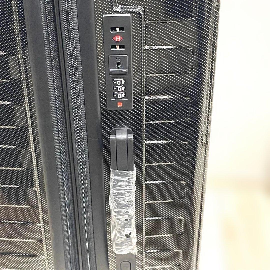 キャリーケース　24インチ　スーツケース　① ブラック　黒　四輪キャスター