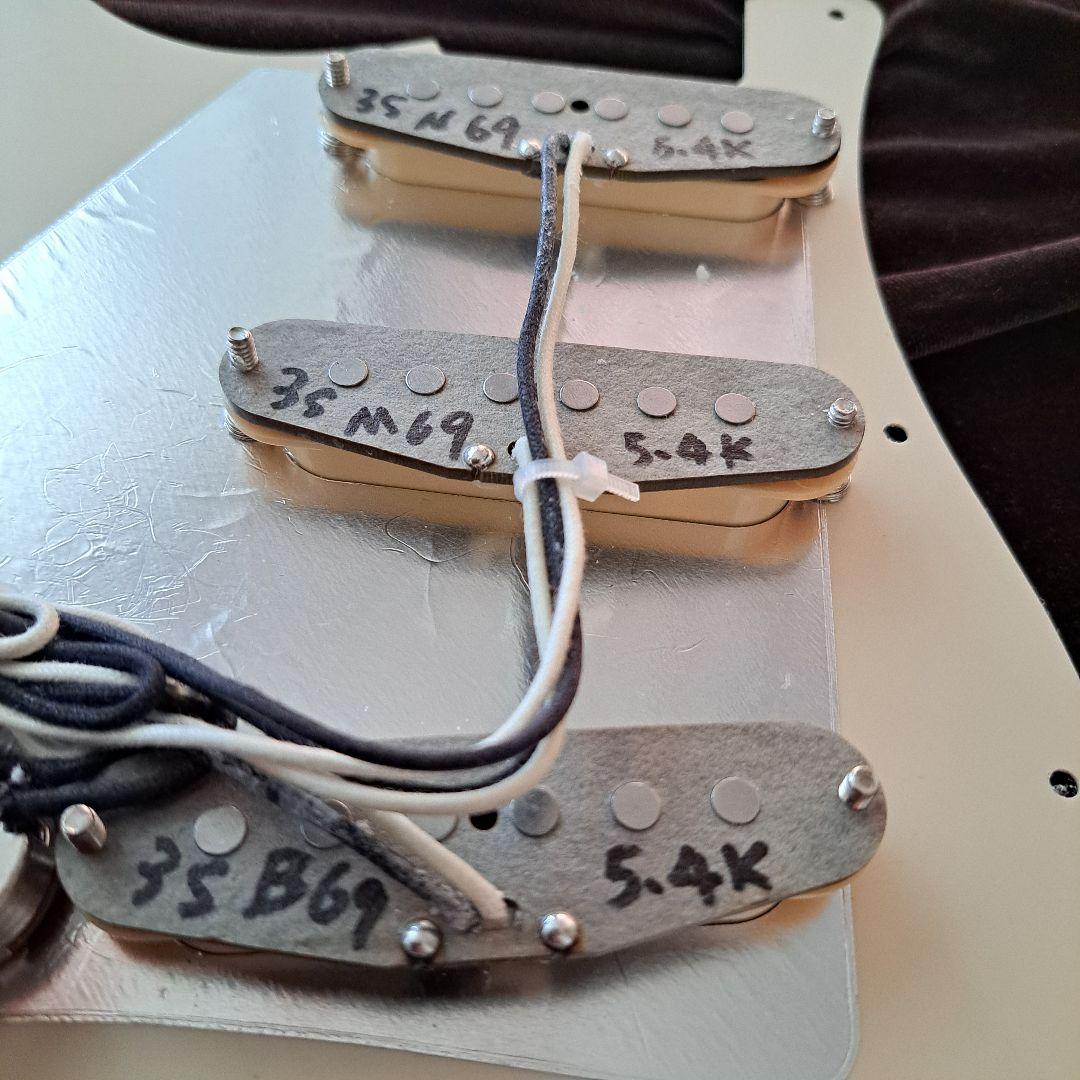 ゆき　工房製作ストラトエレキギター CS69復刻アセンブリ搭載　レリック