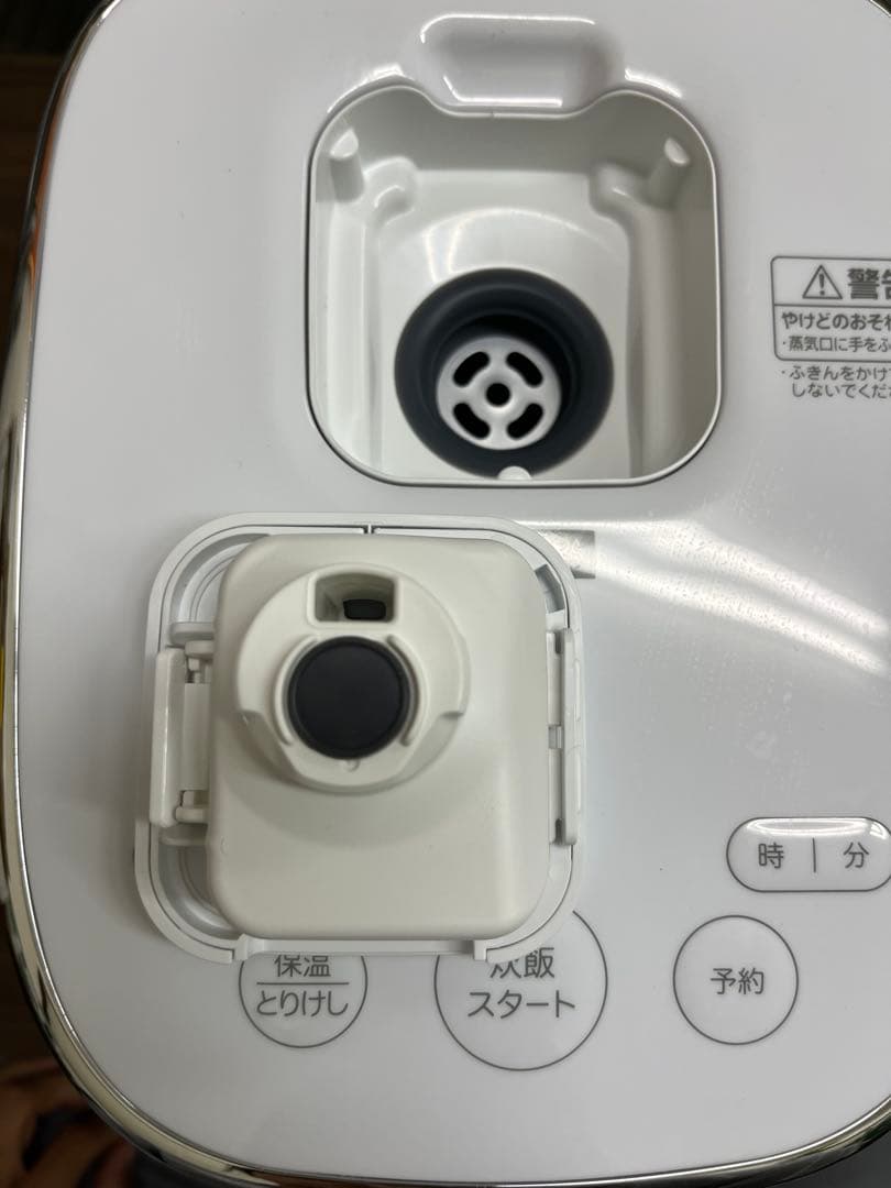 超美品　女性オーナーヤマダセレクト IHジャー炊飯器 3合炊き 2024年製 T