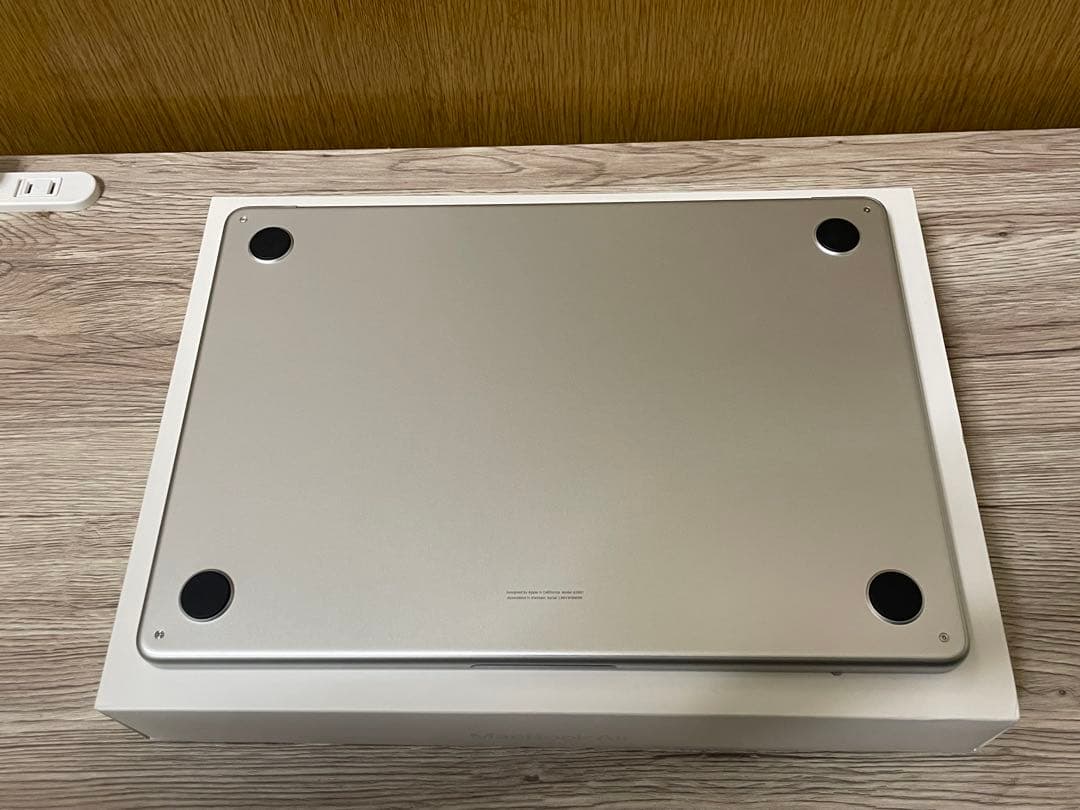 MacBook Air 13.6インチ M2 8GB 256GB シルバー