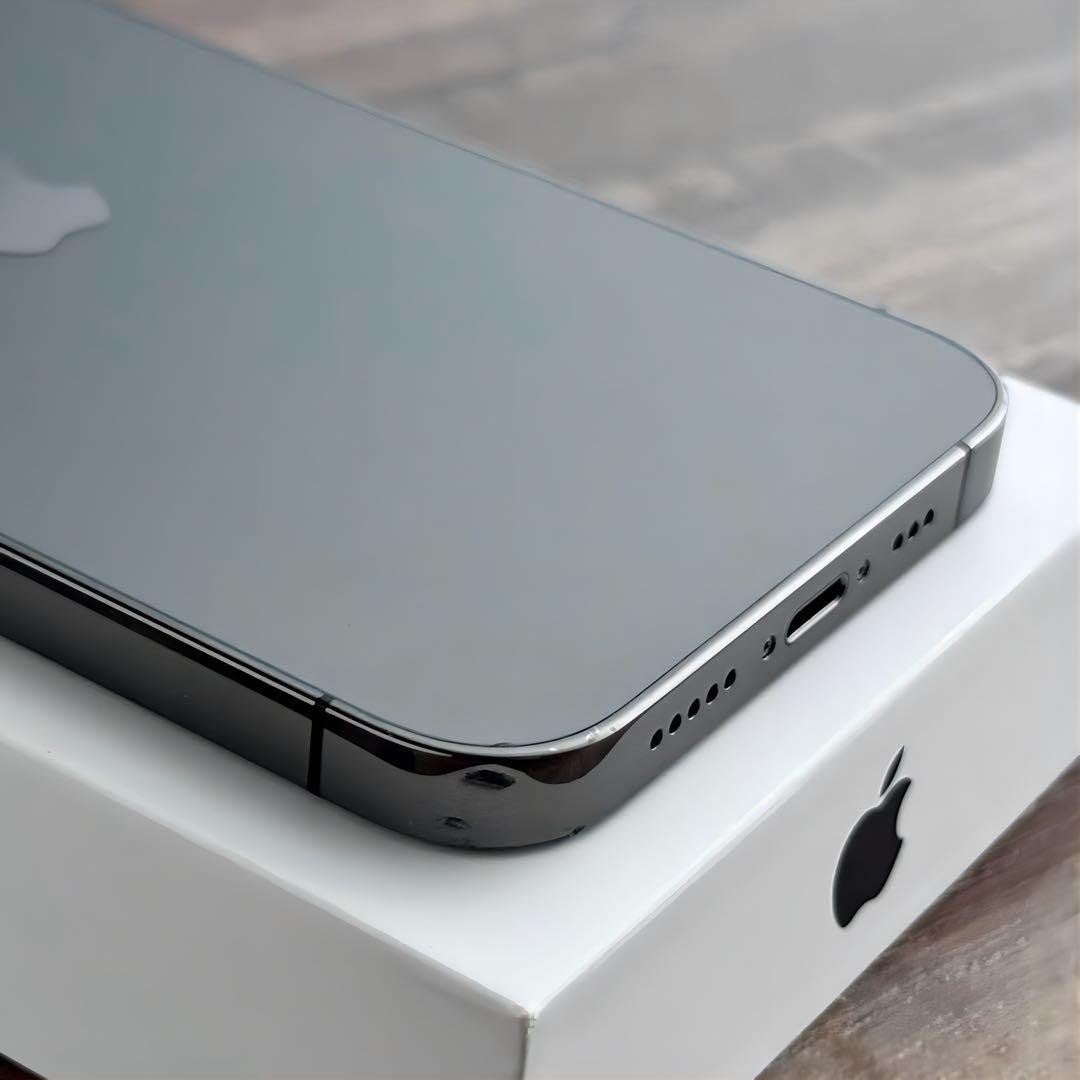 【格安】iPhone12Pro Graphite 128GB SIMフリー 本体