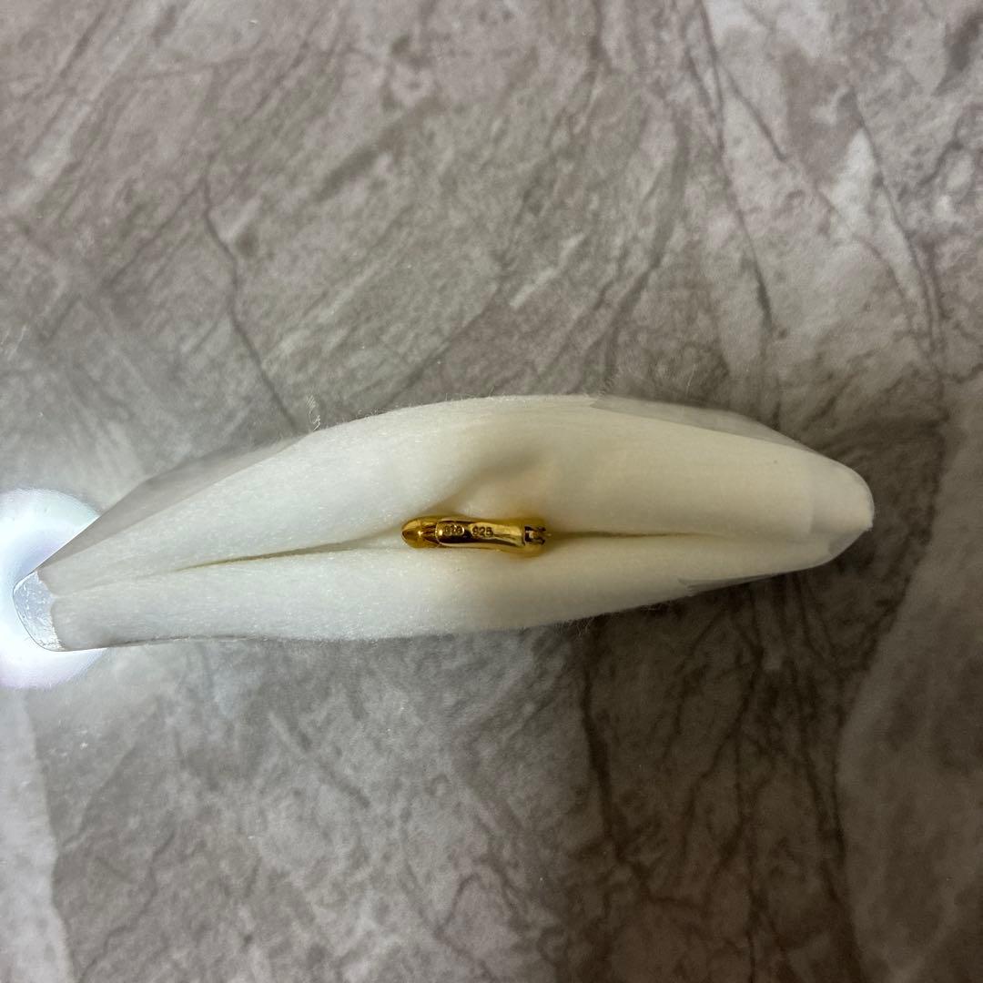 ki様　ete チャンキーハグピアス　イエローゴールド