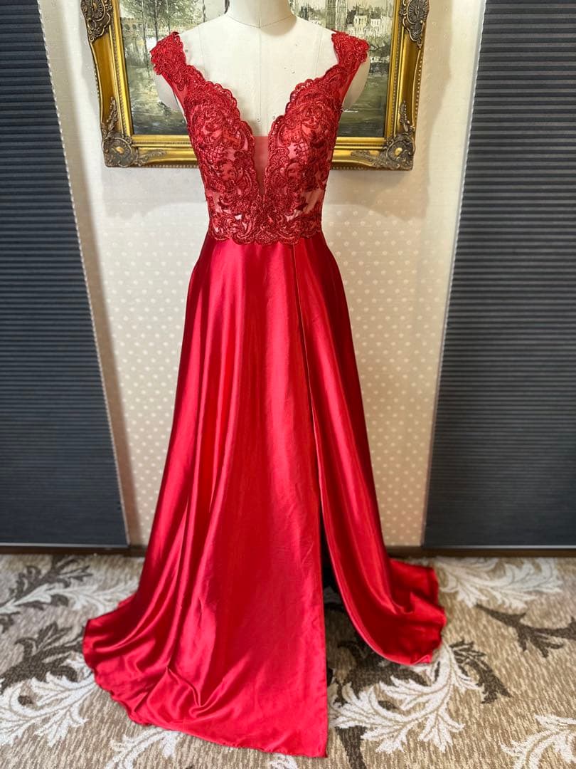 レース装飾 赤 ロングドレス