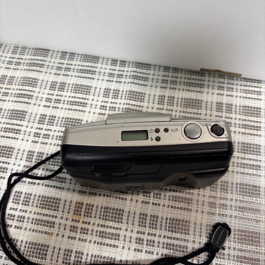 カメラ　OLYMPUSオリンパス　SUPERZOOM 105G