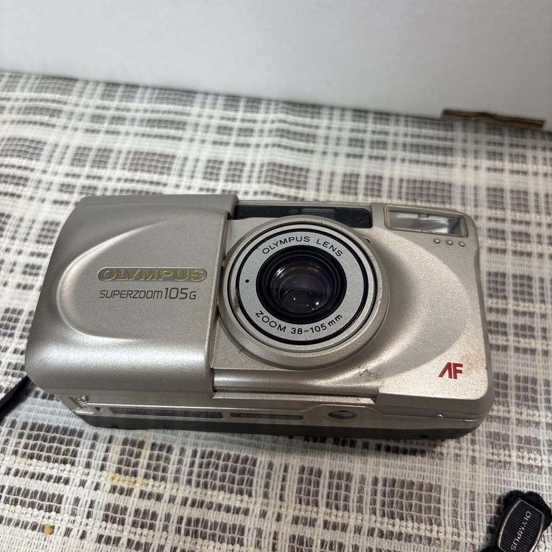 カメラ　OLYMPUSオリンパス　SUPERZOOM 105G