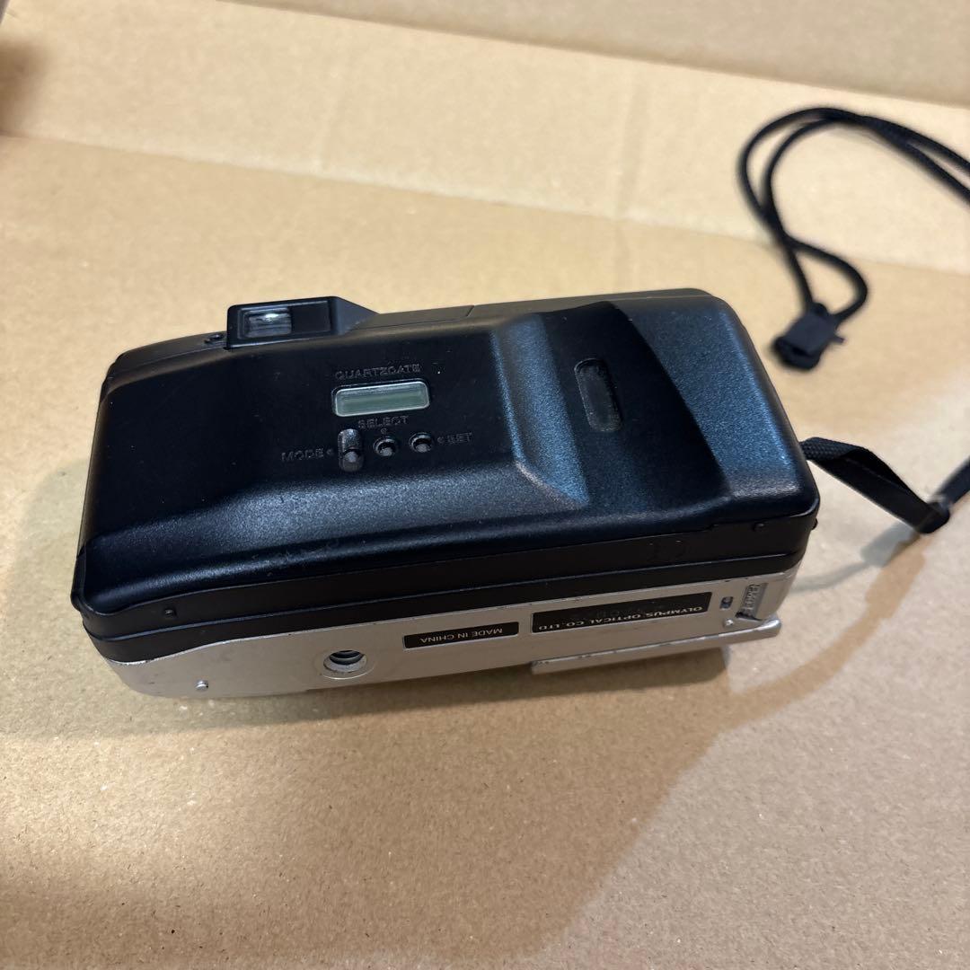 カメラ　OLYMPUSオリンパス　SUPERZOOM 105G