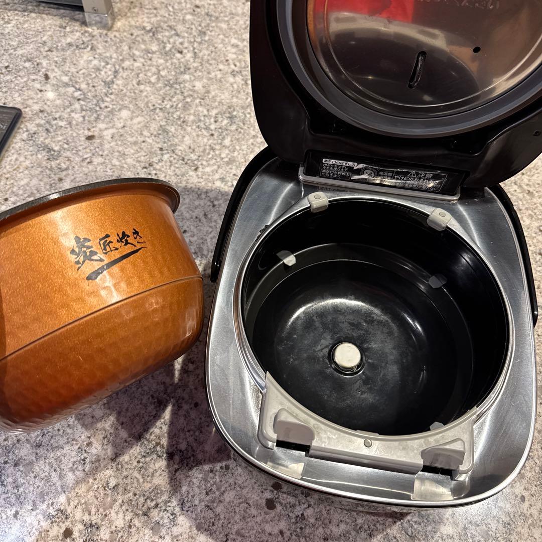 TOSHIBA RC-10VST 炊飯器 最大5.5合　ジャンク品