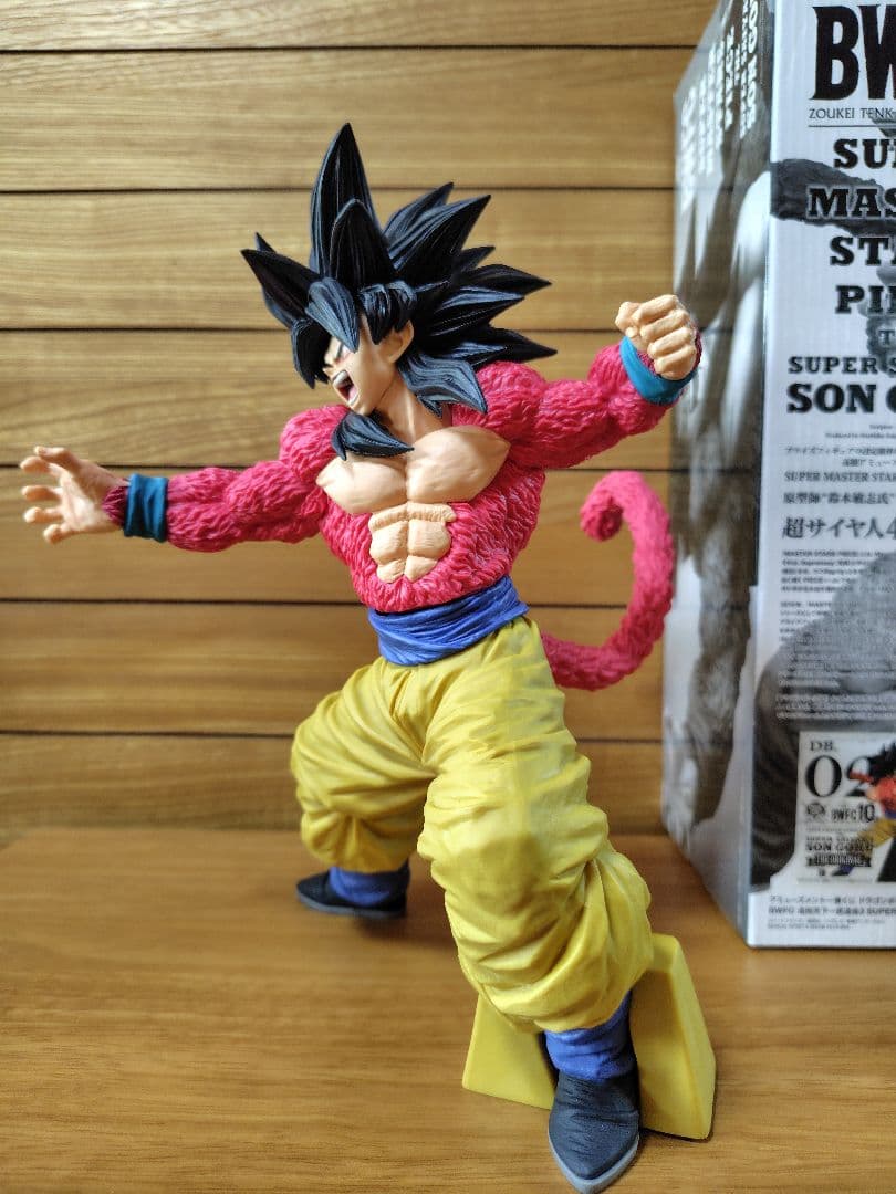 ドラゴンボールフィギュア超サイヤ人４孫悟空