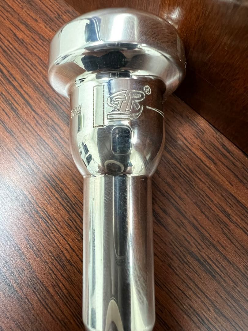 や*め様 GRトランペットマウスピース 人気の64M 送料無料！