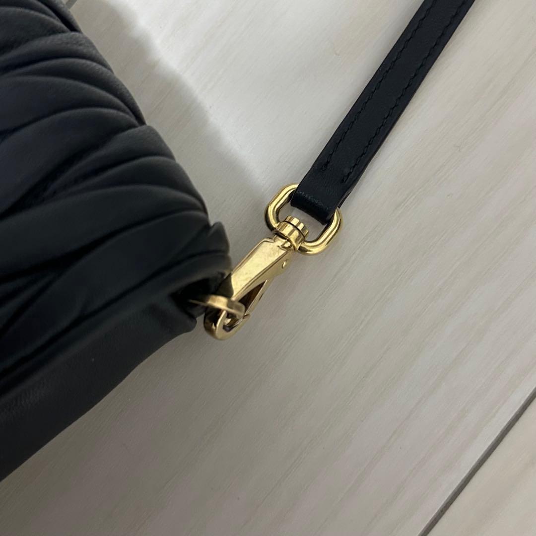 MIUMIU ショルダーバッグ マテラッセ