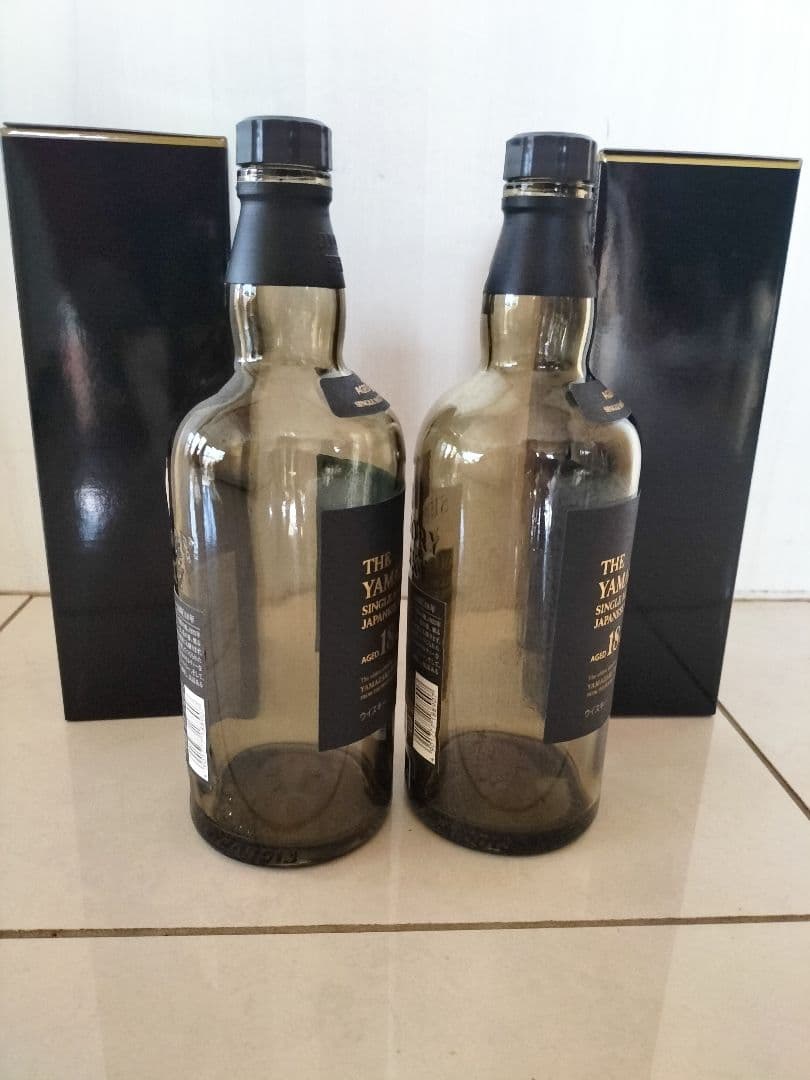 【山崎１８年　空き瓶2本と空箱2個のセット】