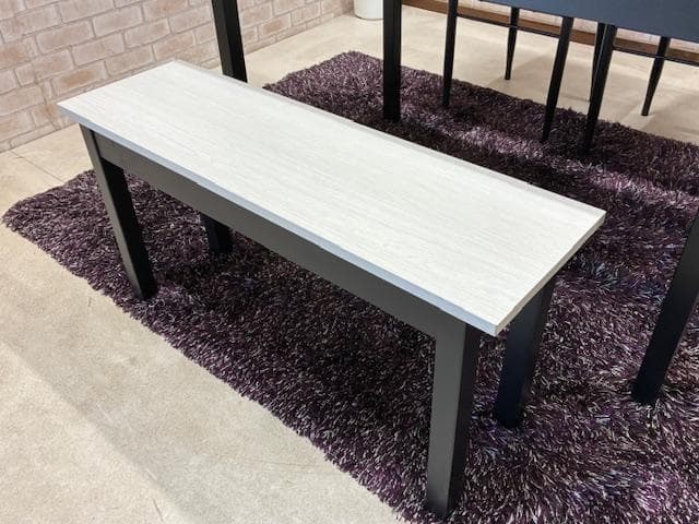 ダイニングテーブルセット　４人掛け　未使用アウトレット品