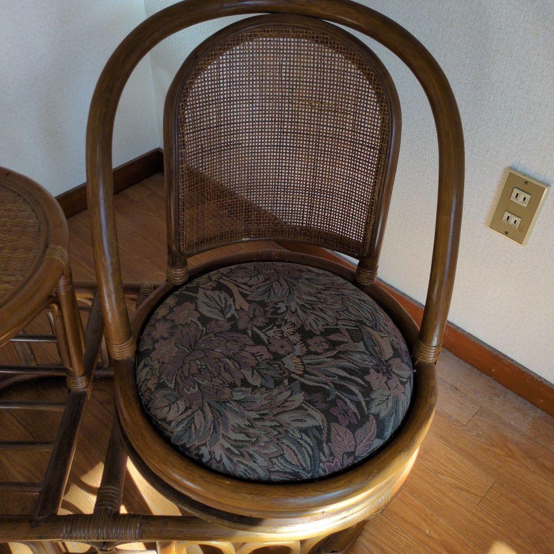 ★最終値下げ 超特価セール★昭和の珍品★コイズミ製 ラタン 回転椅子付きテーブル