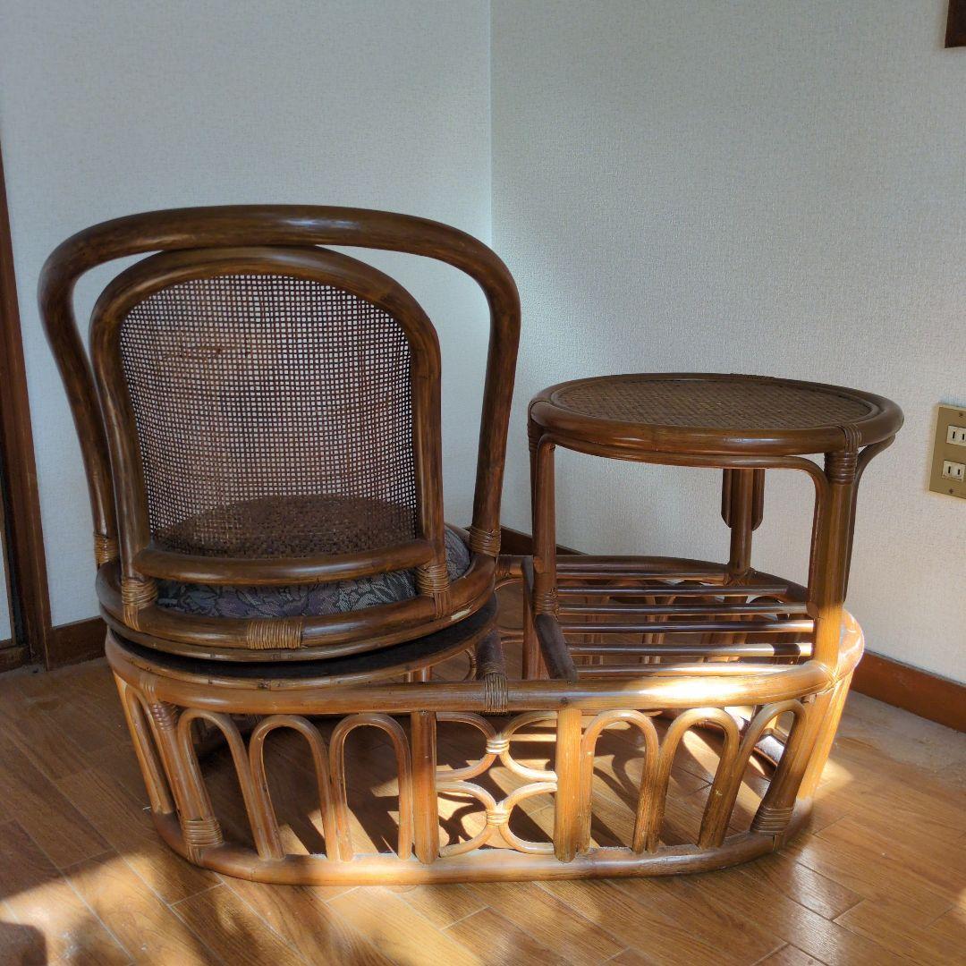 ★最終値下げ 超特価セール★昭和の珍品★コイズミ製 ラタン 回転椅子付きテーブル