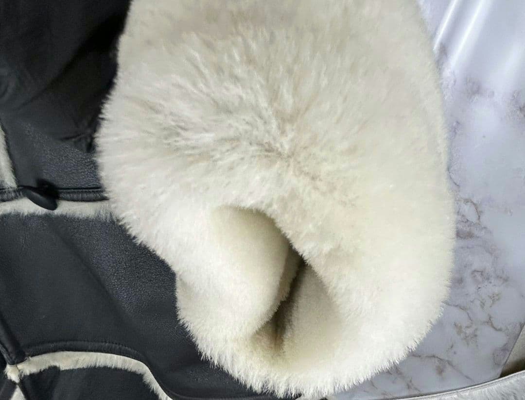 Daiya リアルムートン ナッパレザー　ブラック/クリーム コート