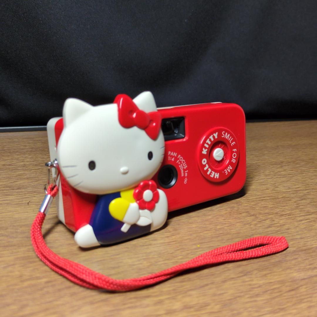 ハローキティ【レア美品】トイカメラ/ 赤と白/ 専用ソフトケース&ストラップ付き