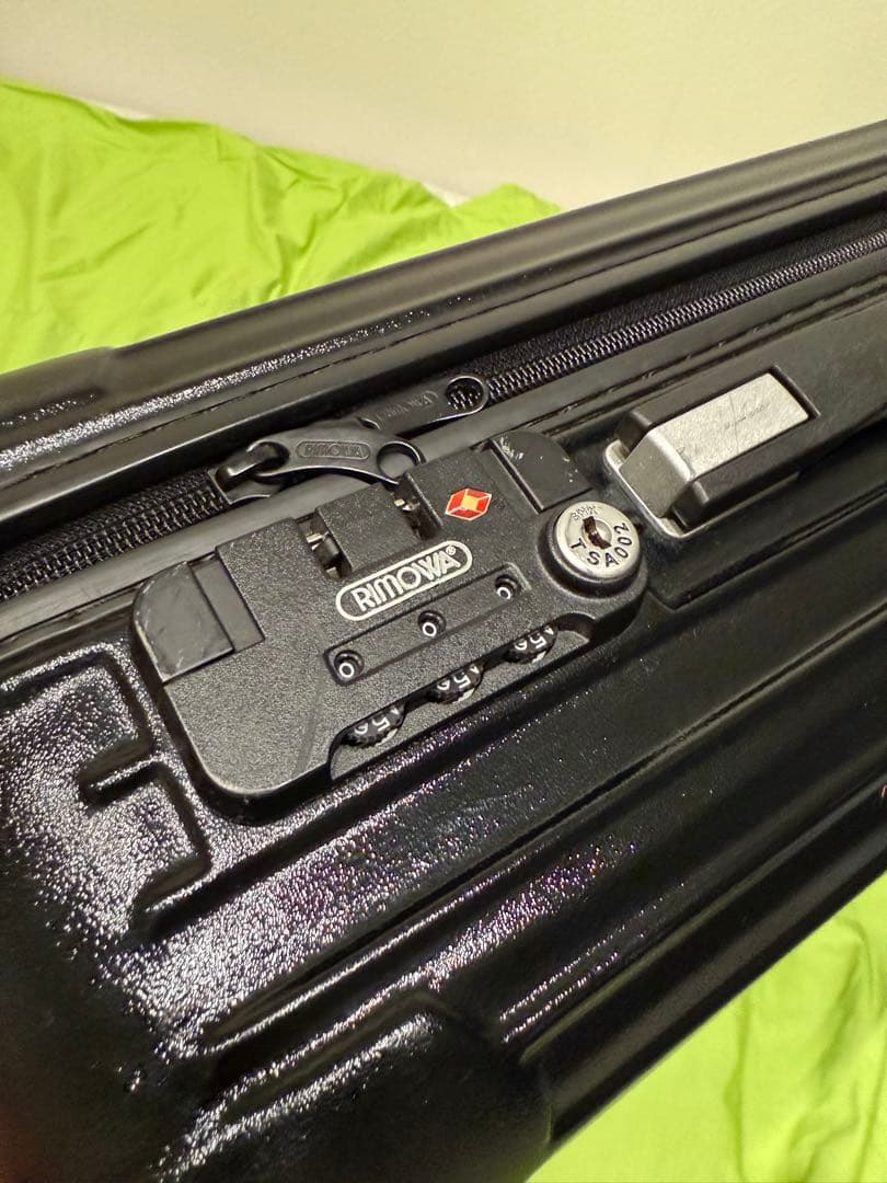 廃盤　RIMOWA/リモワ　ルフトハンザ２輪35Lマットブラック