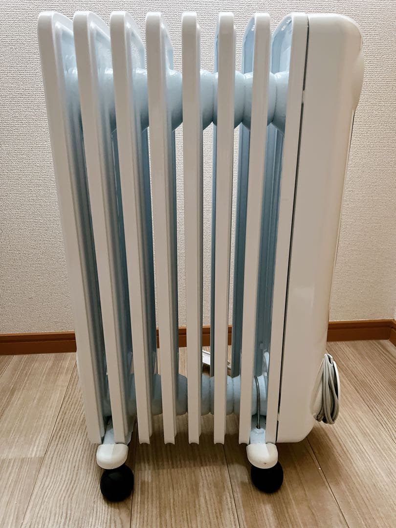 デロンギ オイルヒーター JRE0812 ホワイト