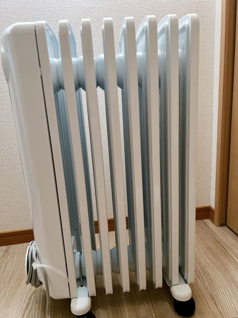 デロンギ オイルヒーター JRE0812 ホワイト