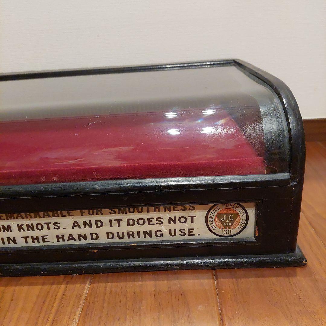 イギリスアンティークディスプレイケース 黒 赤 収納付き