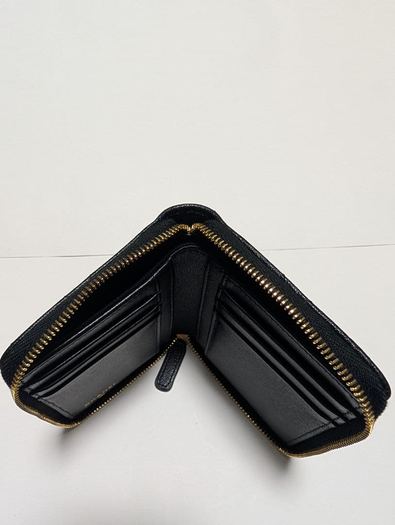 CHANEL 二つ折り財布　ブラック