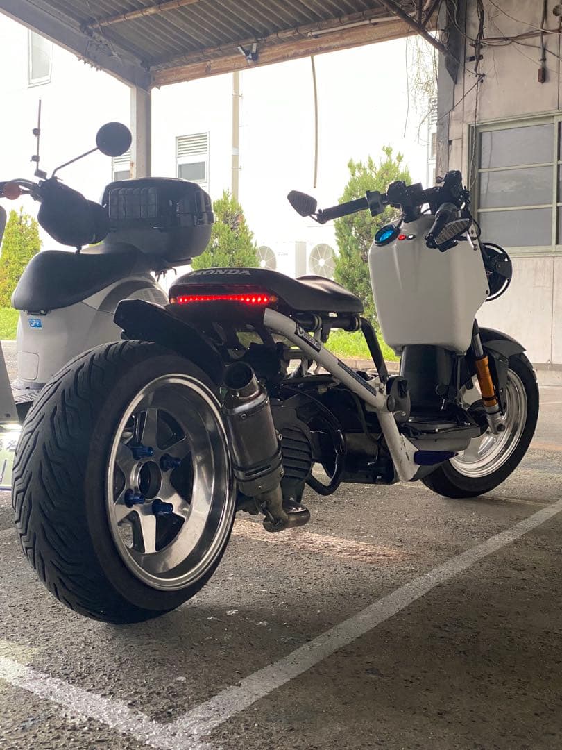 あっきー　ズーマーテールユニット(一文字タイプ&フロントウインカー)