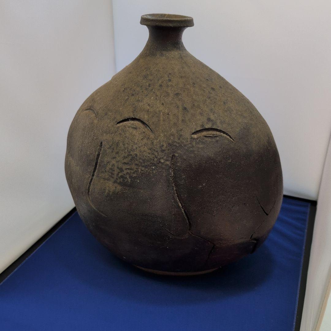 陶器の丸い花瓶 ダークブラウン