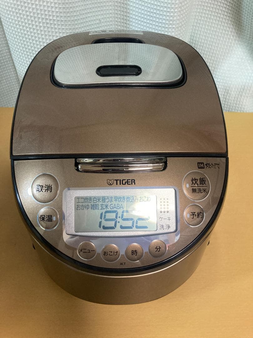 ★タイガーJKT-P100 IH炊飯ジャー2020年製 TIGER1L 5.5合