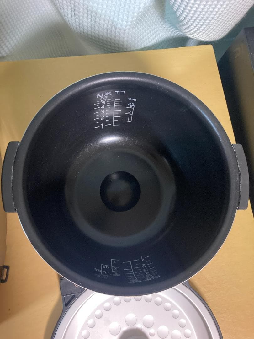 ★タイガーJKT-P100 IH炊飯ジャー2020年製 TIGER1L 5.5合