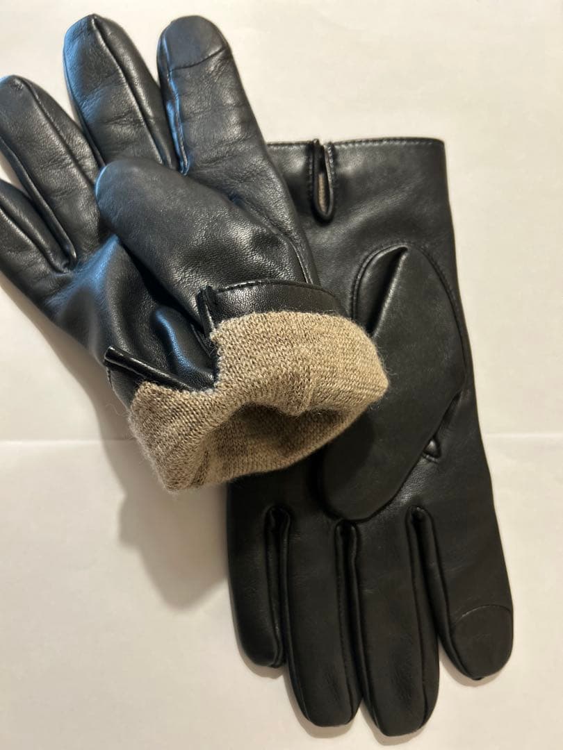 【COACH】 黒 レザー手袋　サイズM スマホ対応