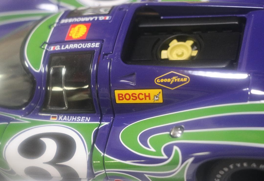 AUTOart 製 ポルシェ９１７ロングテール　１９７１ 1/18 　中古品