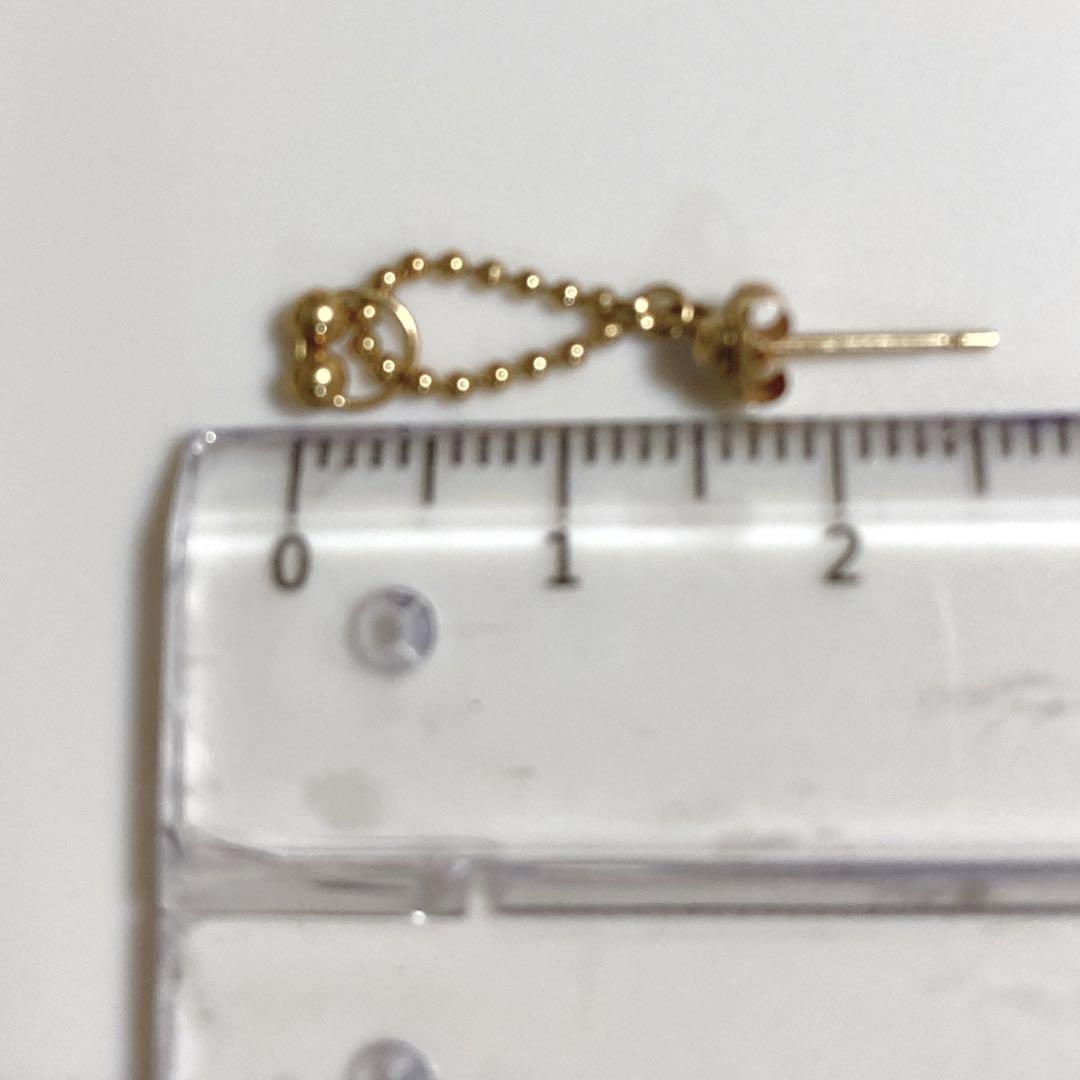 18金 ゴールド デザインピアス ボールチェーン 揺れるタイプ 0.4g/563