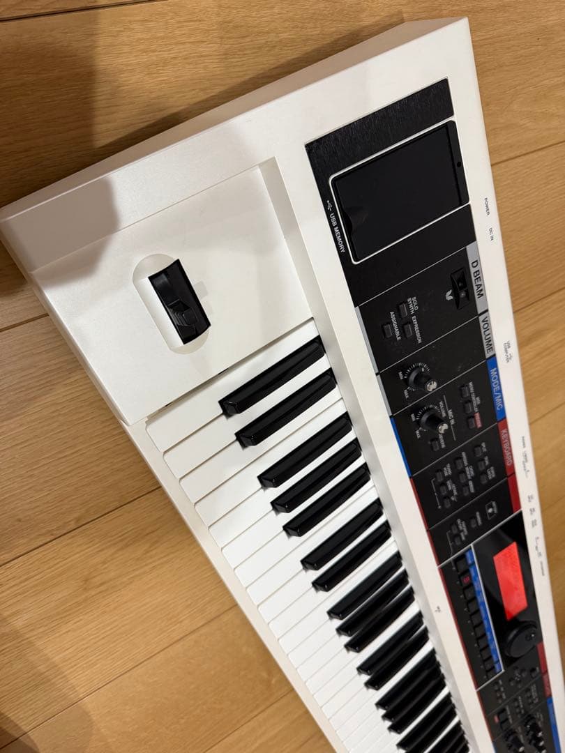 【美品】Roland JUNO-Di ホワイト シンセサイザー