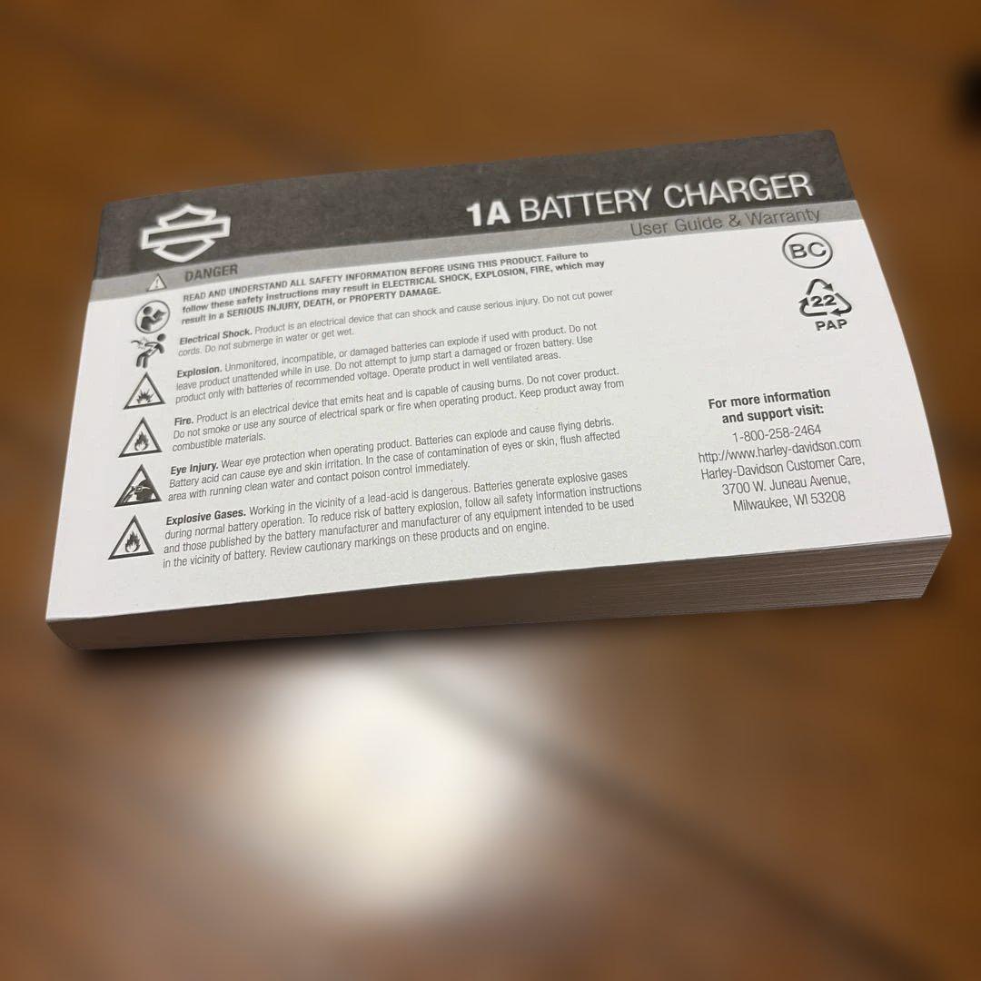 Harley-Davidson ＊ 純正　バッテリーチャージャー 充電器