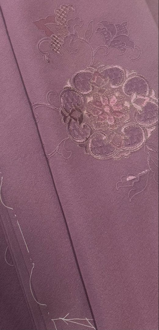 未使用品　裄直しサービス　汕頭蘇州刺繍　華紋唐花模様　付け下げ訪問着