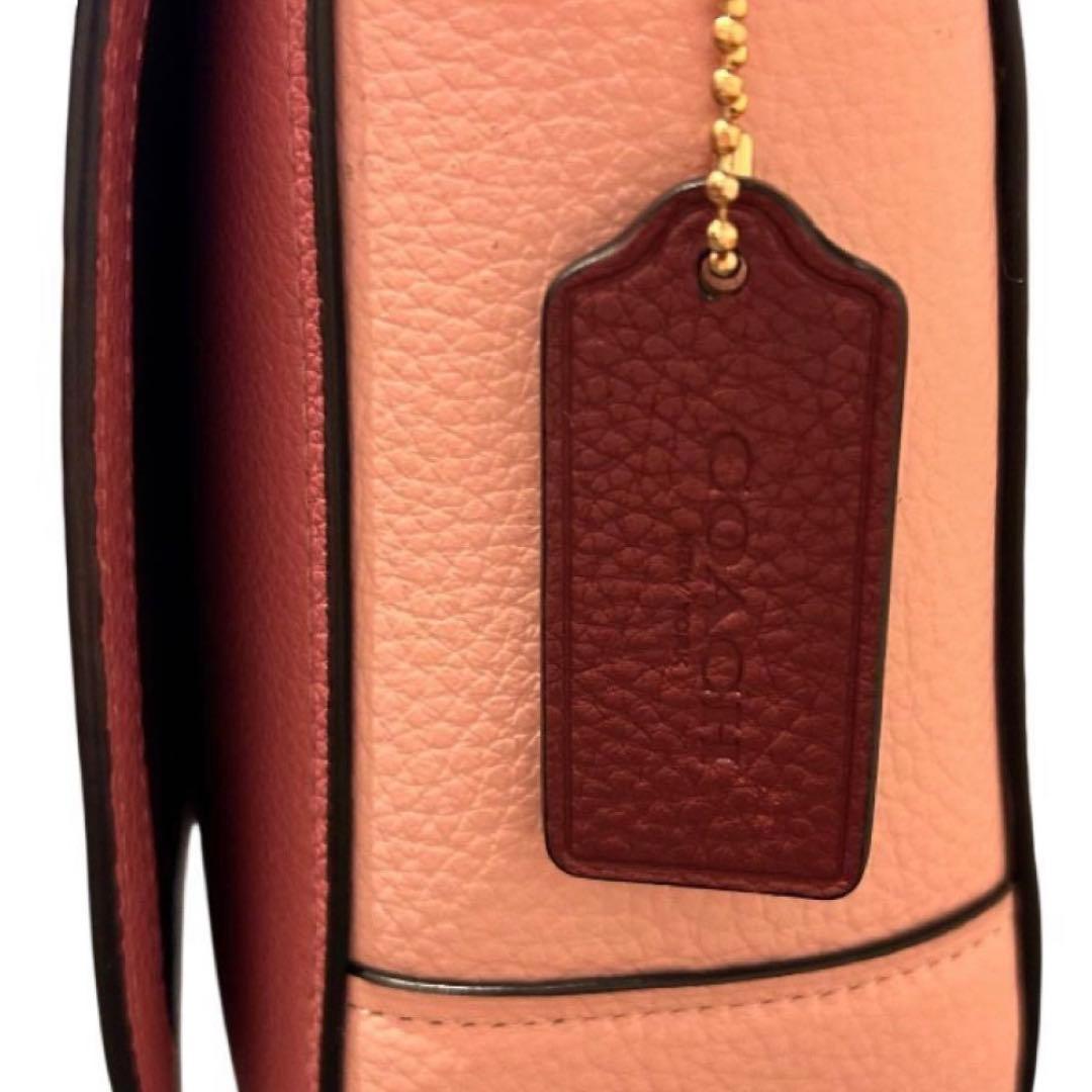 Seiko様 極美品✨コーチ ショルダーバッグ ピンク レザー 4521収納抜群