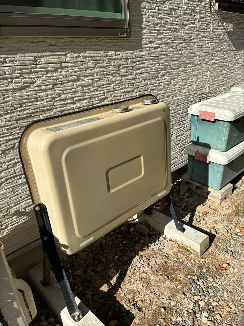 灯油タンク角型約９０Ｌ東洋アルテタイト産業株式会社中古品