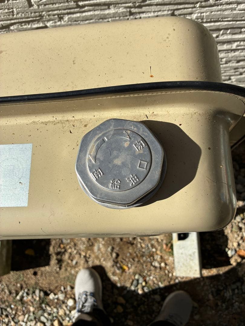 灯油タンク角型約９０Ｌ東洋アルテタイト産業株式会社中古品