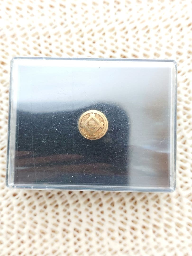 ♦丸に井桁に三♦超希少♦三井グループ♦社章 ⭐️商売の祖 三井越後屋で有名企業