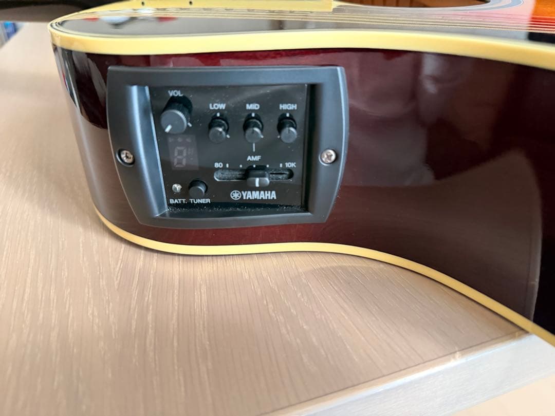 ヤマハAPX700II エレアコ　ケース付