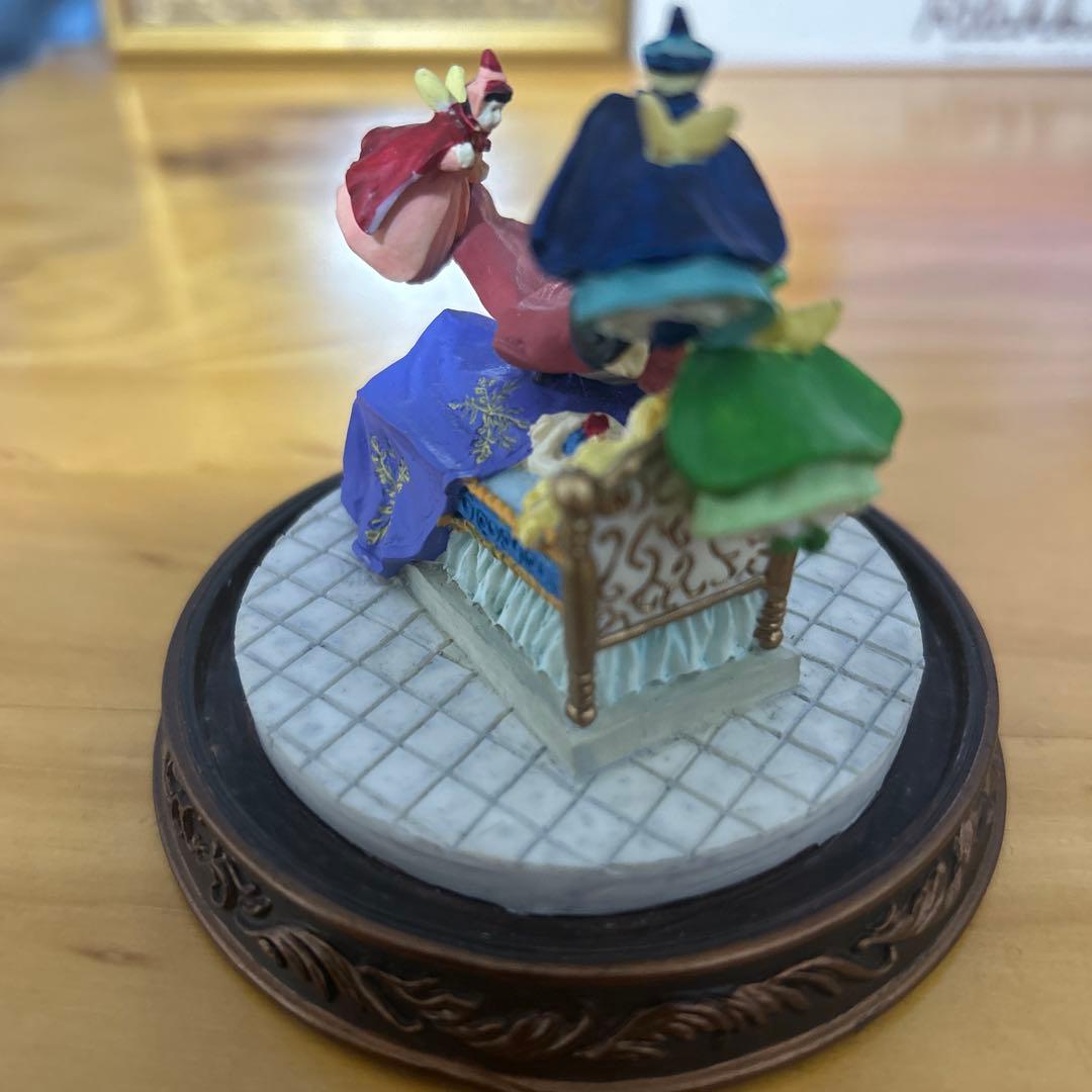 ディズニー眠れる森の美女プリンセス　プリンス　妖精　陶器 稀少