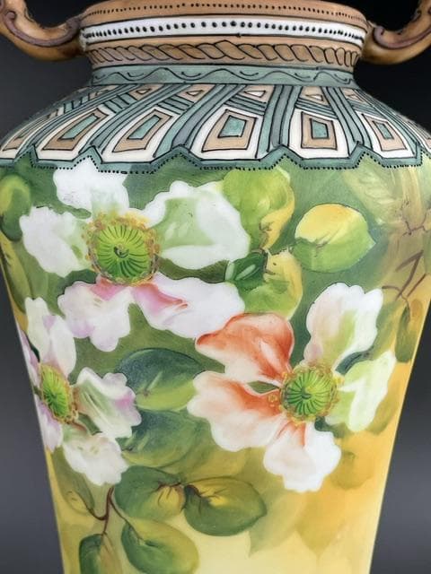 【超大型・訳アリ】オールドノリタケ 約３１．５㎝　花紋盛上げ花瓶 クレマチス