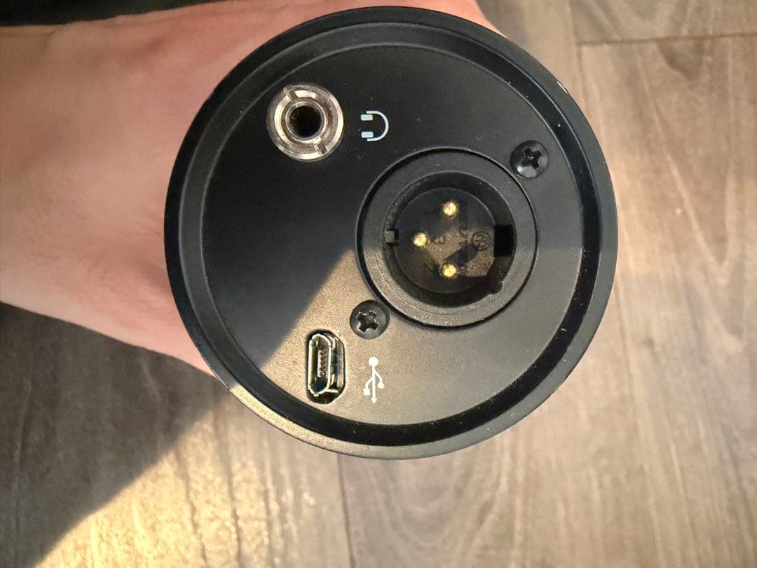 【ジャンク品】SHURE MV7 ダイナミックマイク