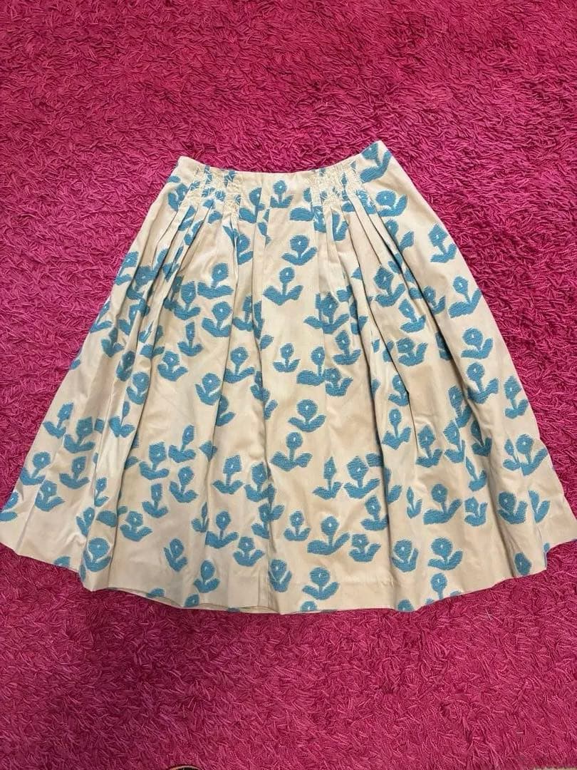 ミナペルホネン❗️フレアスカート アイボリー×青、刺繍‼️